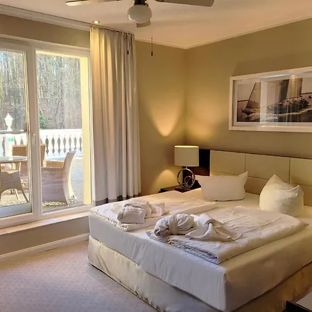 Maerkisches Hotel 4*