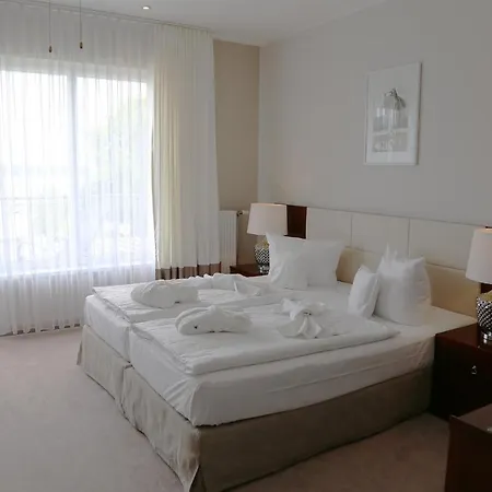 Maerkisches Hotel 4*