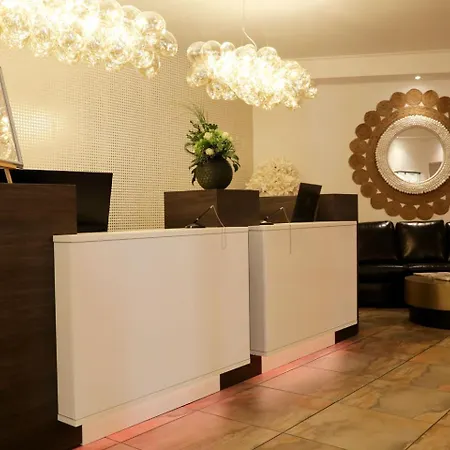 Märkisches 4*
