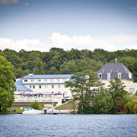 Märkisches 4*
