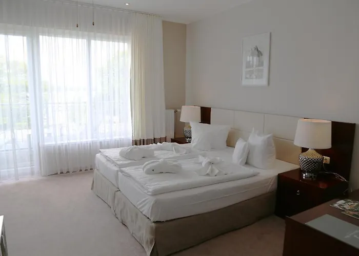 Maerkisches Hotel 4*